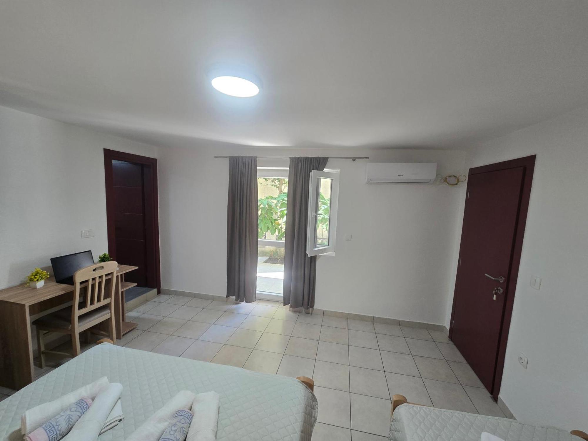Vitic Appartement Bar